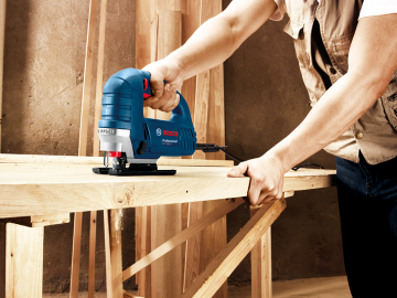 BOSCH GST 8000 E Dekupaj Testeresi 710 Watt