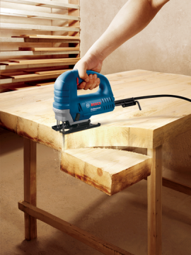 BOSCH GST 8000 E Dekupaj Testeresi 710 Watt