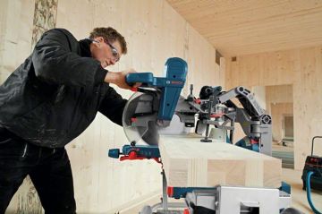 BOSCH GCM 12 GDL Gönye Kesme Makinası  2000 Watt