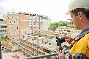 BOSCH GLM 250+VF 150 Tripod + Lazerli Uzaklık Ölçer 250 Metre