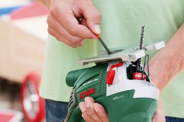 BOSCH PST 1000 PEL Dekupaj Testere 650 Watt / 100 mm