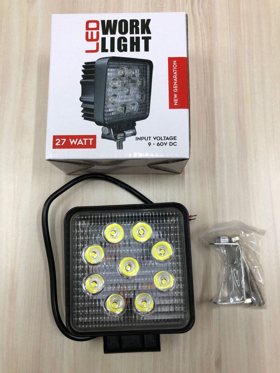 12/24 Volt 9 LED Kare Çalışma ve Aydınlatma Lambası  27 Watt