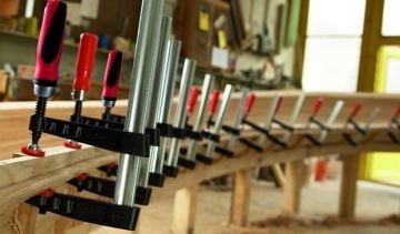 Bessey Plastik Saplı Standart Marangoz İşkencesi