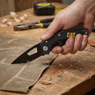 CAT DA980267 Kemer Askı Kancalı Şişe Açacaklı Katlanabilir 16CM Paslanmaz Çelik Siyah Kamp Çakısı
